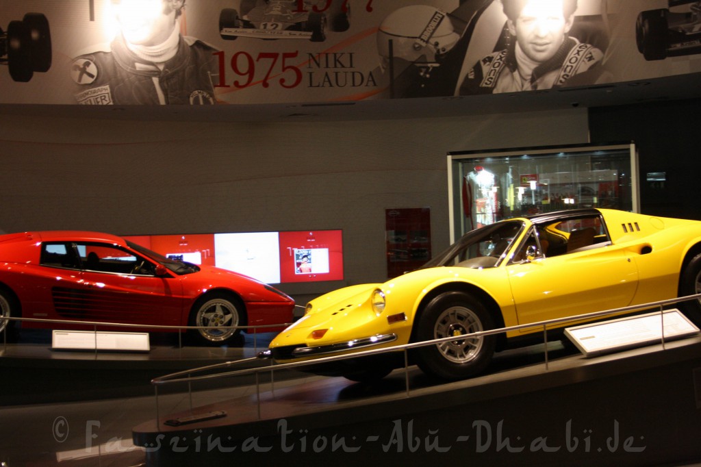 In den Ausstellungsräumen der Ferrari World befindet sich eine beeindruckende Ferrari-Sammlung